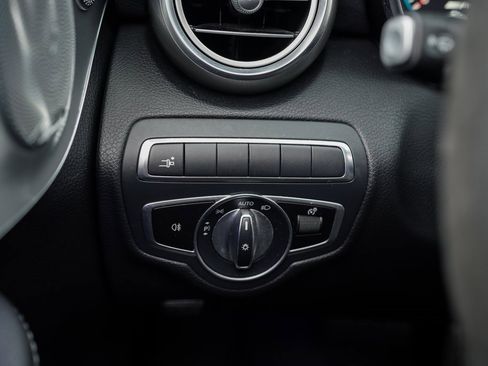 Used 2019 Mercedes-Benz C 63 AMG Cabriolet w/ Multimedia Package image 30