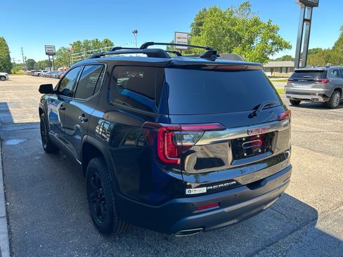 Used 2020 GMC Acadia AT4 w/ GMC Pro Grade Package AWD/4WD image 4