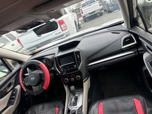 Used 2020 Subaru Forester Premium image 9