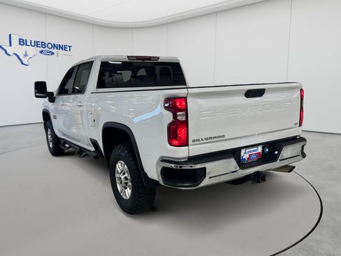Used 2025 Chevrolet Silverado 2500 LT w/ Texas Edition AWD/4WD image 7