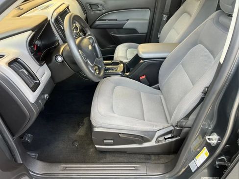 Used 2017 Chevrolet Colorado W/T w/ WT Convenience Package RWD image 8