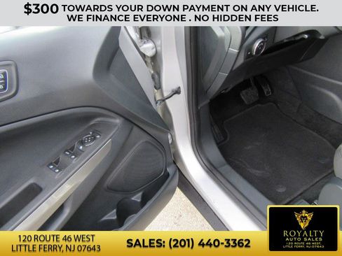 Used 2018 Ford EcoSport SE w/ SE Convenience Package image 13