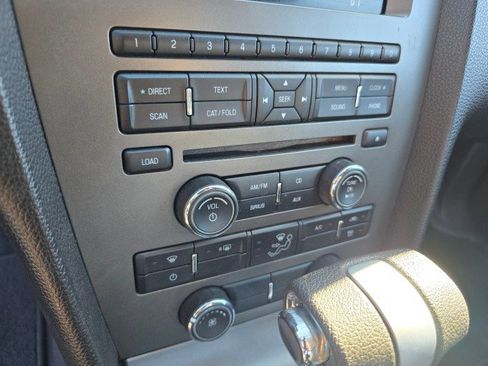 Used 2010 Ford Mustang GT image 28