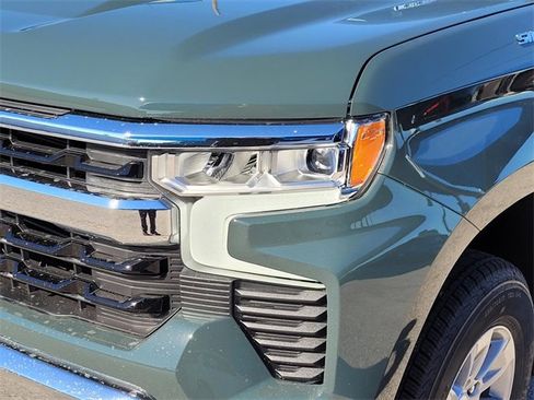 New 2026 Chevrolet Silverado 1500 LT w/ LPO, Dark Essentials Package image 5