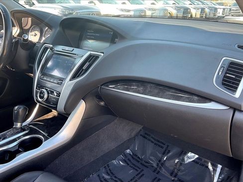 Used 2019 Acura TLX image 25