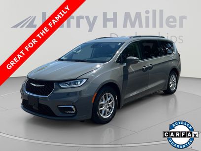 Used 2022 Chrysler Pacifica Touring-L
