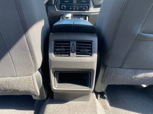 Used 2023 Nissan Rogue S AWD/4WD image 27