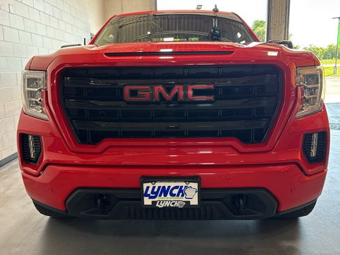 Used 2019 GMC Sierra 1500 Elevation w/ Elevation Value Package AWD/4WD image 8