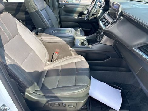 Used 2023 Chevrolet Suburban RST w/ Luxury Package AWD/4WD image 29