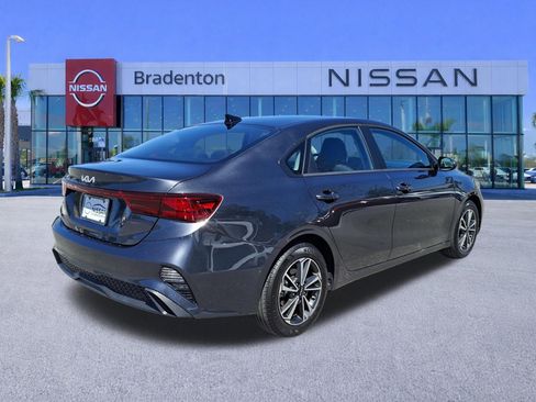 Used 2024 Kia Forte LXS image 5