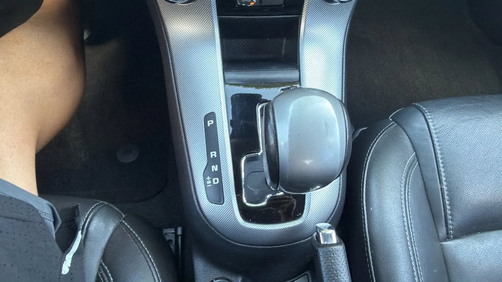 Used 2014 Chevrolet Cruze LTZ w/ RS Package FWD image 43