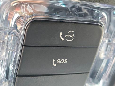 Certified 2021 Mercedes-Benz GLB 250 4MATIC image 7