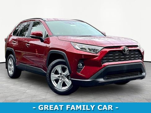 Used 2021 Toyota RAV4 XLE w/ Protection Package (TMS) AWD/4WD image 3