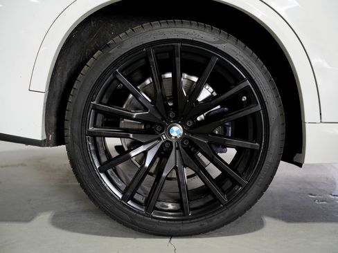 Used 2022 BMW X5 M50i w/ Executive Package image 42
