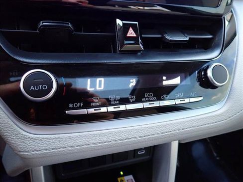 Used 2023 Toyota Corolla Cross LE w/ Moonroof Package FWD image 18