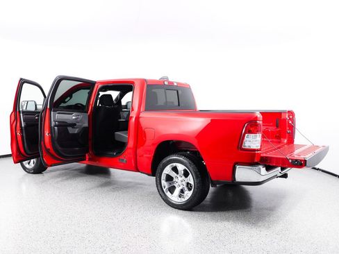 Used 2022 RAM 1500 Big Horn AWD/4WD image 14