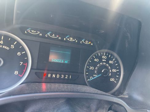 Used 2017 Ford F150 XLT RWD image 8