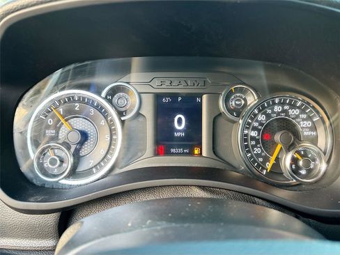 Used 2022 RAM 2500 Tradesman w/ Chrome Appearance Group image 13