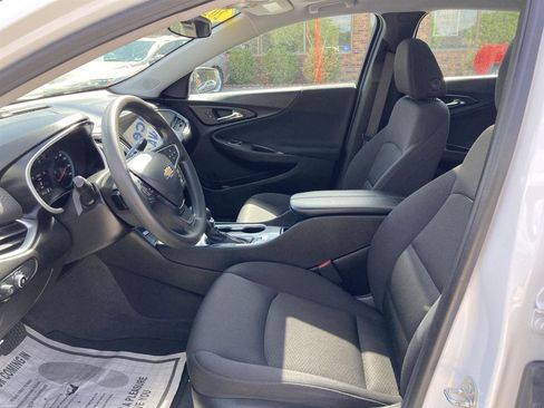 Used 2023 Chevrolet Malibu LT w/ Driver Confidence Package image 10