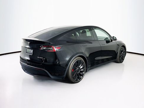 Used 2022 Tesla Model Y Performance image 9