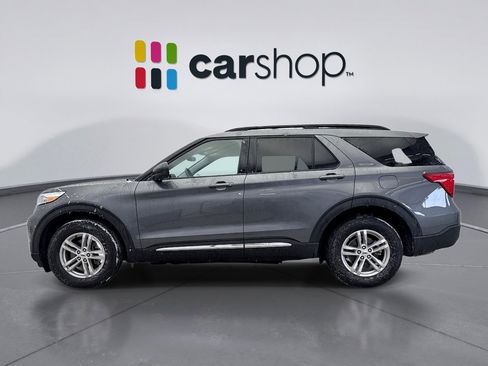 Used 2023 Ford Explorer XLT w/ Equipment Group 202A image 2