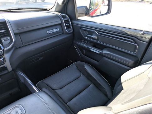 Used 2024 RAM 1500 Laramie image 16