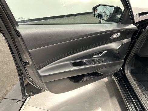 Certified 2023 Hyundai Elantra SEL image 12