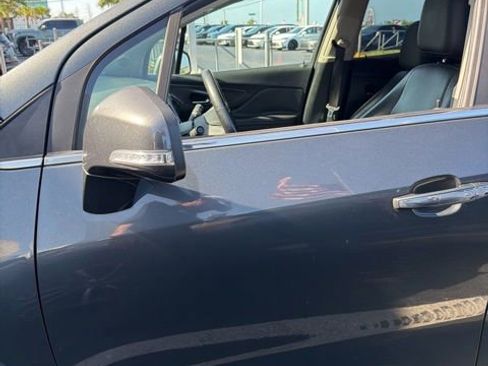 Used 2018 Buick Encore Essence AWD/4WD image 4