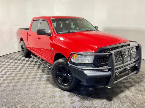 Used 2019 RAM 1500 Classic SLT AWD/4WD image 4