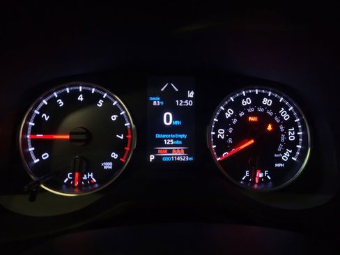 Used 2021 Toyota RAV4 LE w/ Carpet Mat Package (TMS) AWD/4WD image 23