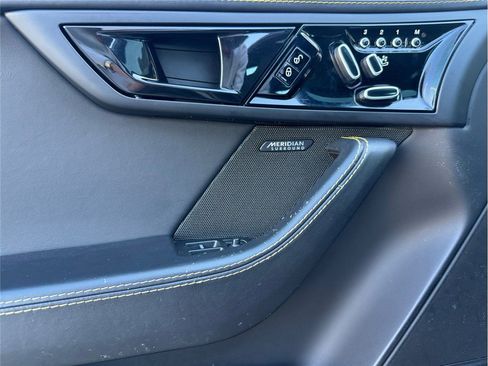 Used 2018 Jaguar F-TYPE 400 Sport image 21