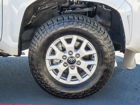 Used 2024 Toyota Tacoma SR5 image 12