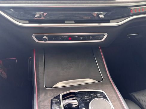 Used 2025 BMW X5 sDrive40i w/ M Sport Package RWD image 30