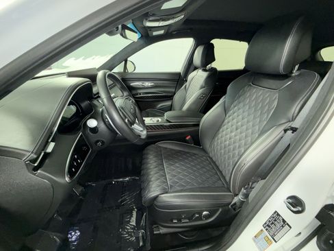 Used 2023 Genesis GV70 3.5T Sport w/ Sport Prestige Package image 13