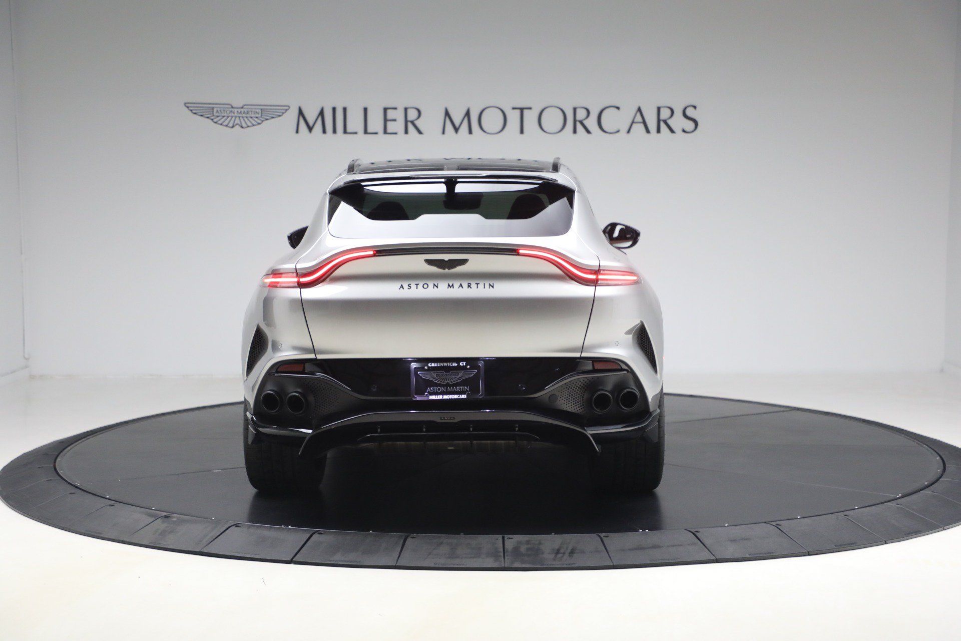 Used 2023 Aston Martin DBX 707 AWD/4WD image 6