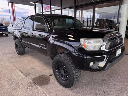 Used 2012 Toyota Tacoma 4x4 Double Cab image 4