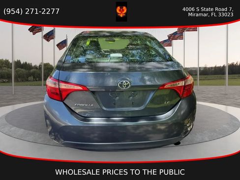 Used 2017 Toyota Corolla LE FWD image 5