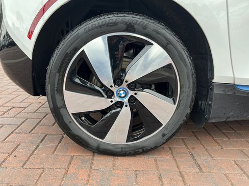 Used 2019 BMW i3 image 13
