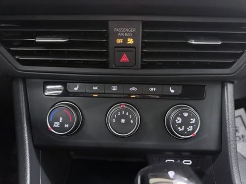 Used 2024 Volkswagen Jetta Sport FWD image 25
