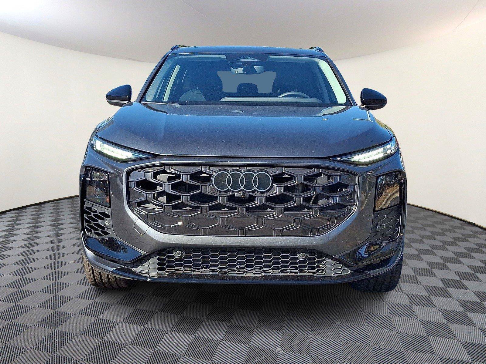 Used 2026 Audi Q3 quattro 2.0T w/ Driver Assistance Package AWD/4WD image 2
