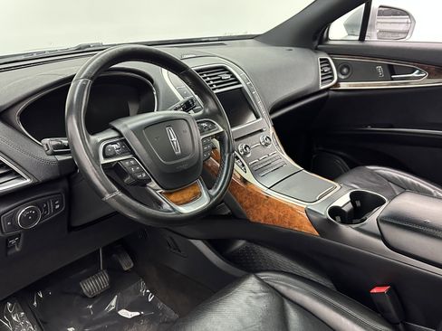 Used 2020 Lincoln Nautilus Reserve w/ Equipment Group 201A image 11