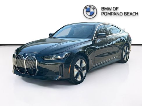 Used 2025 BMW i4 eDrive40 w/ M Sport Package image 3