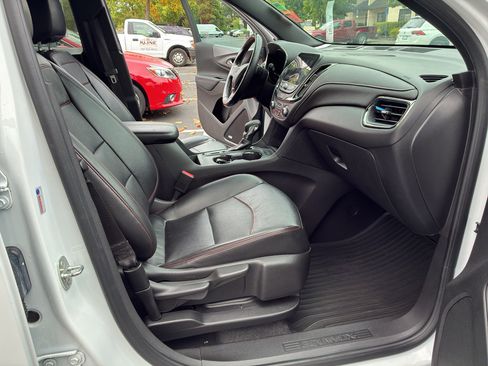 Used 2022 Chevrolet Equinox RS w/ RS Leather Package FWD image 54
