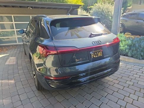 Used 2024 Audi Q8 e-tron Premium Plus w/ Premium Plus Package image 6