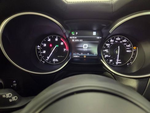Used 2022 Alfa Romeo Stelvio Veloce AWD/4WD image 16