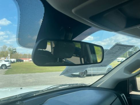 Used 2020 RAM 1500 Classic SLT RWD image 27