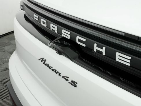 New 2025 Porsche Macan 4S Electric image 39