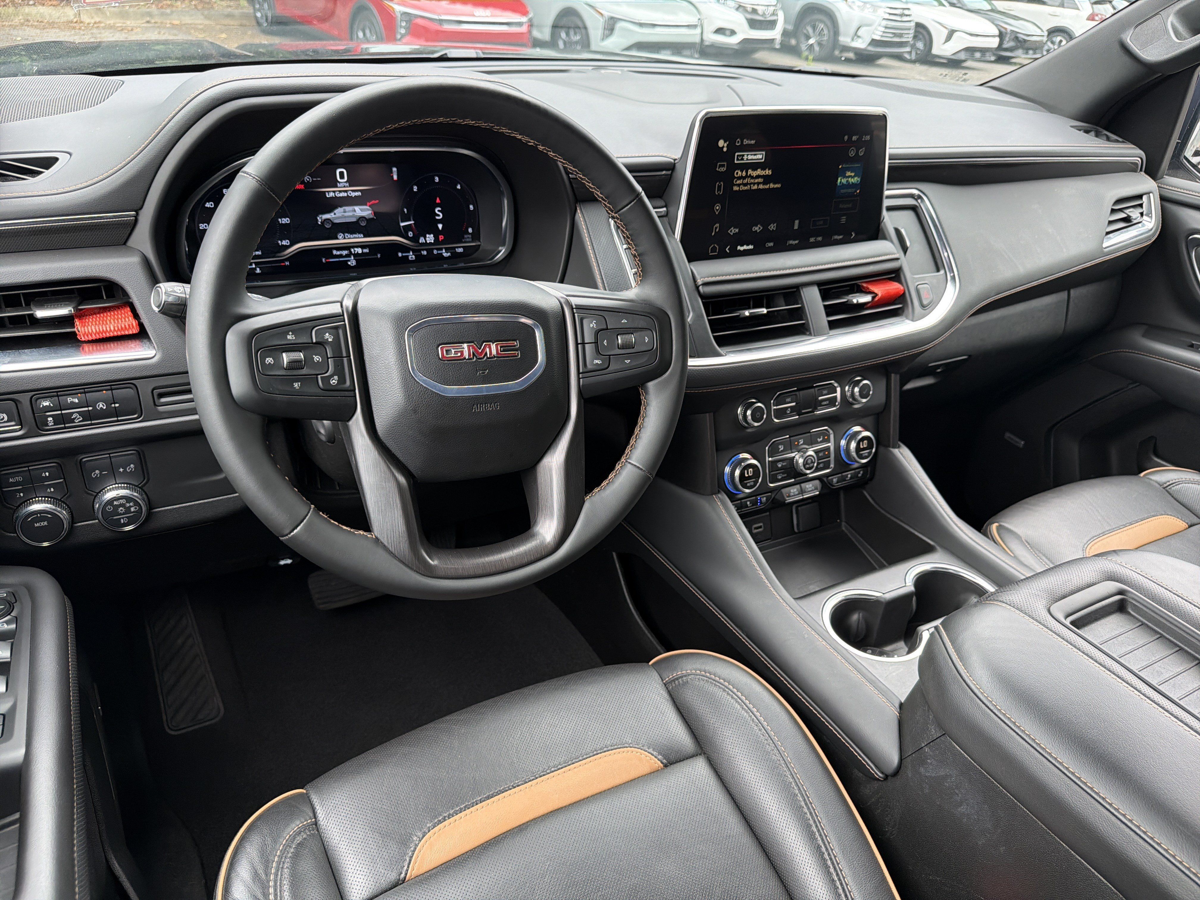 Used 2024 GMC Yukon AT4 AWD/4WD image 22