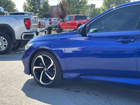 Used 2020 Honda Accord Sport image 6