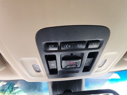 Used 2018 Toyota Camry XLE w/ Driver Assist Package FWD image 33